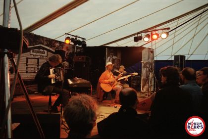 Eric Bibb Trio